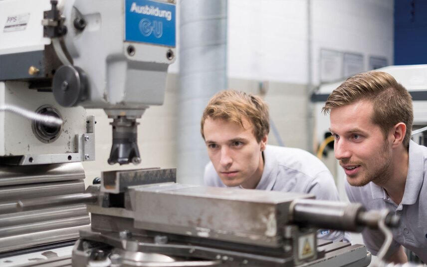 gu-about-us-employees-working-warehouse-landscape