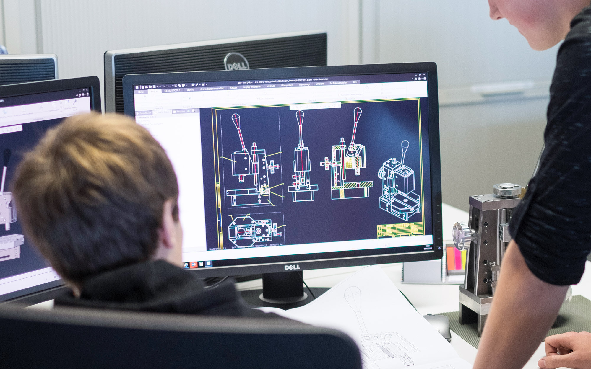 CAD výkres pákového mechanismu