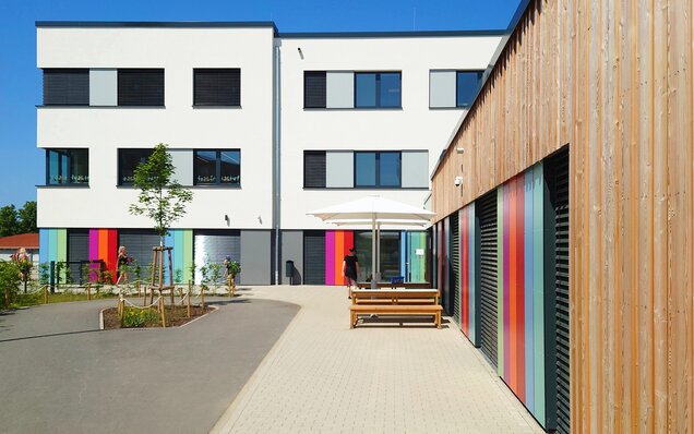 Grundschule und Hortgebäude_Foto Maik Buttler