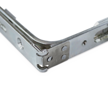 Merkezi kilit UNI-JET, dişli kutusu ile makaslı stulpun kilitleme ile bağlantısının detaylı görünümü