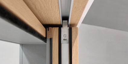 Kaldırmalı sürme eleman ahşap – üst kılavuz rayın detaylı görünümü P 2301